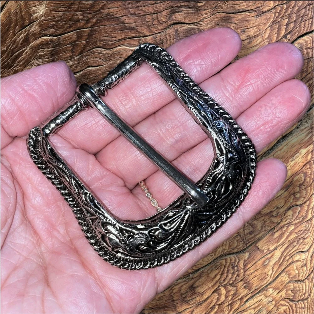 Western Silver-tone Cowboy Cowgirl Southwest Floral High Relief Buckle OS VGUC